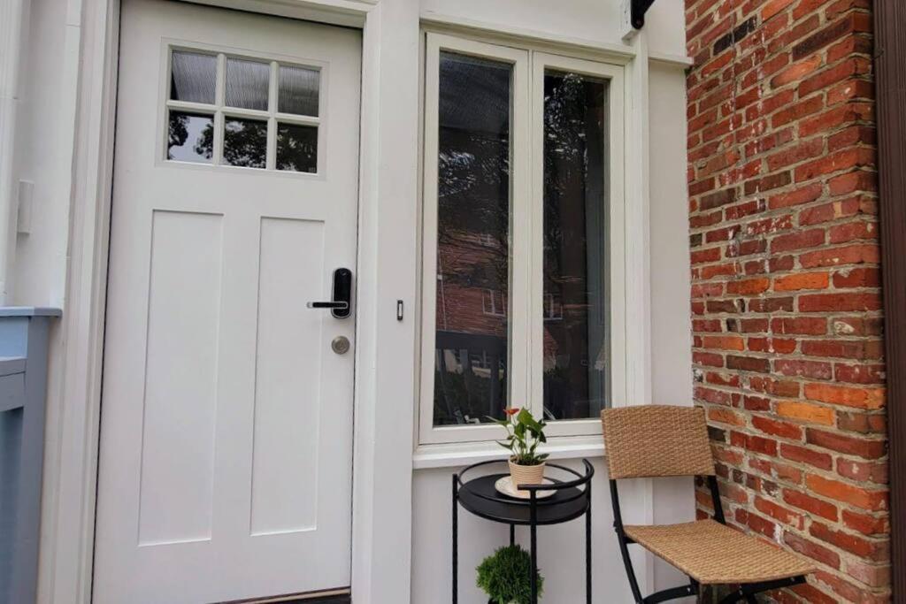Unique & Peaceful Boston Home Esterno foto