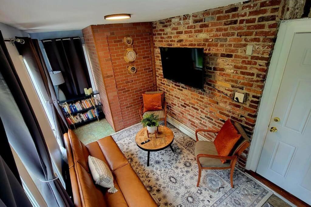 Unique & Peaceful Boston Home Esterno foto