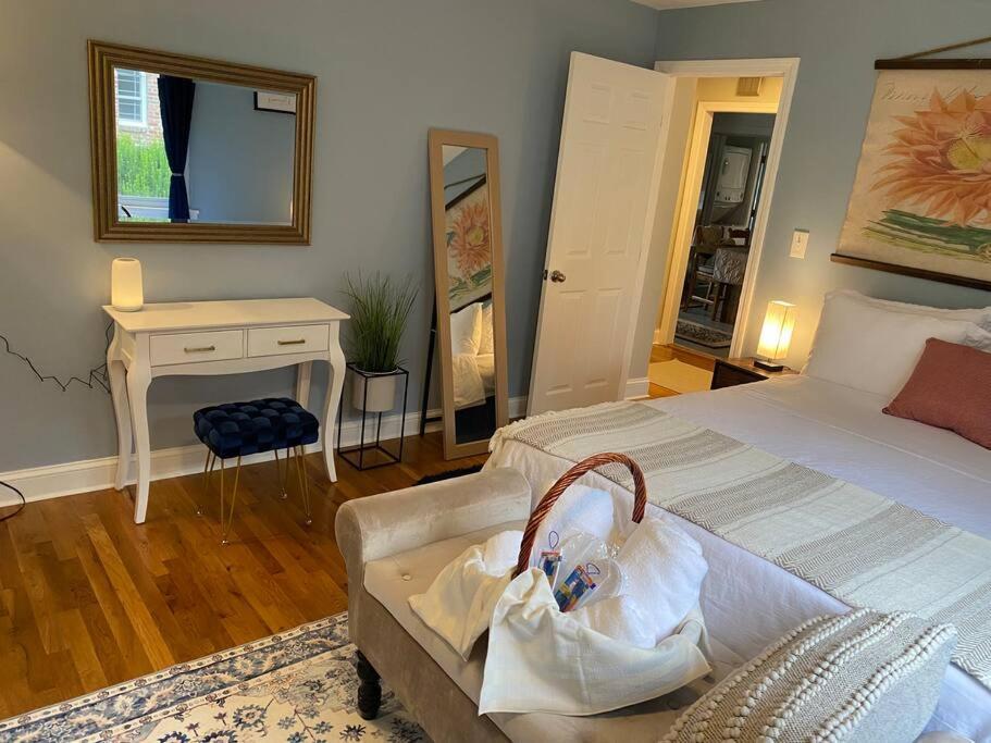 Unique & Peaceful Boston Home Esterno foto