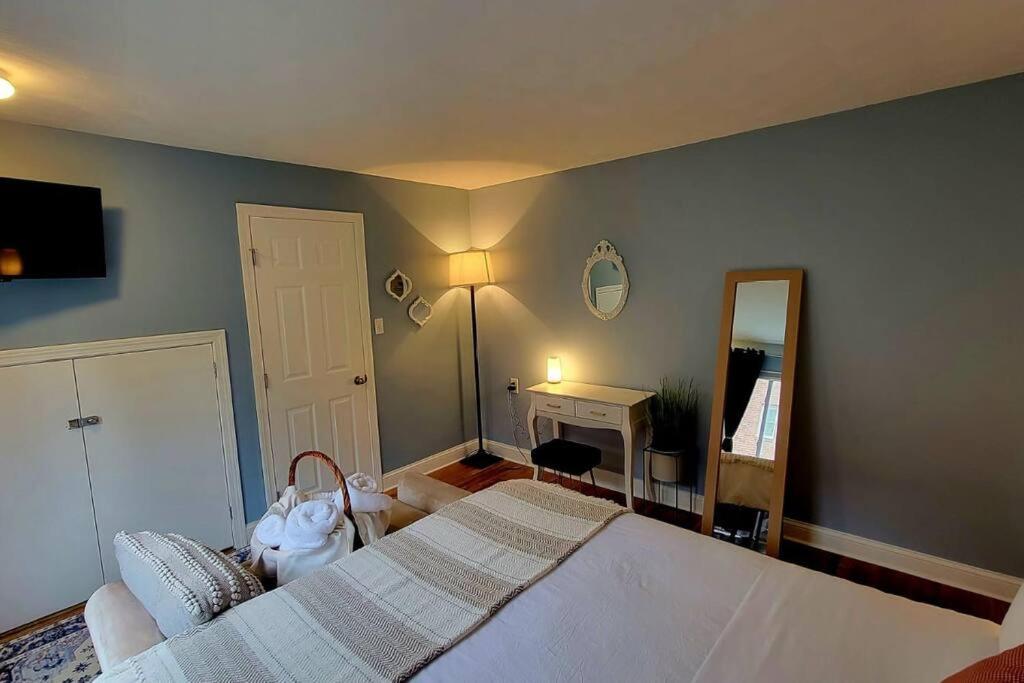 Unique & Peaceful Boston Home Esterno foto
