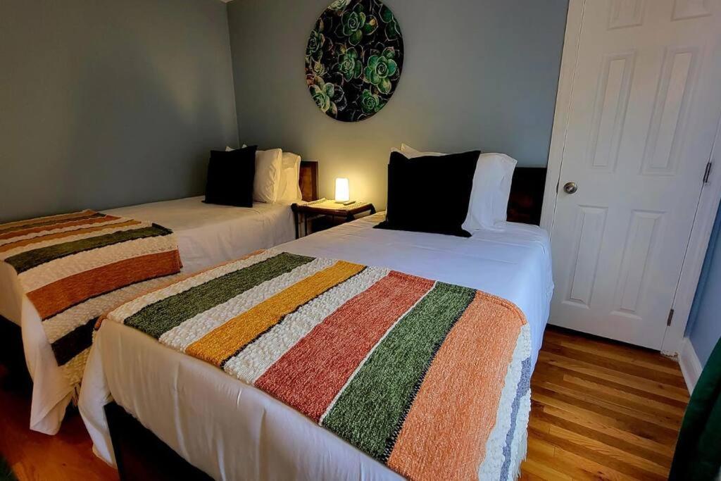 Unique & Peaceful Boston Home Esterno foto
